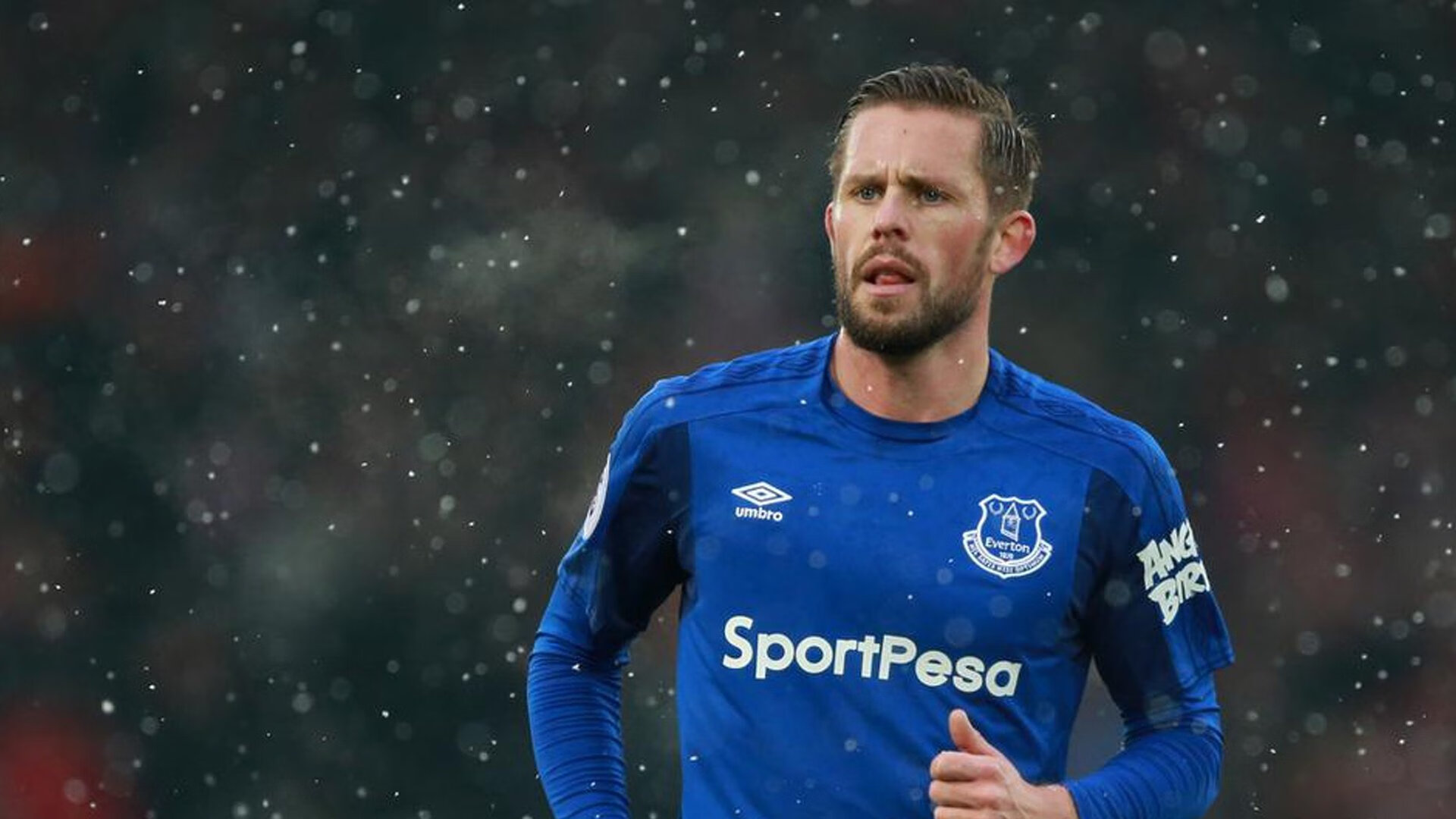 世界杯揭幕战观众人数创历史新高 全球数亿人收看直播